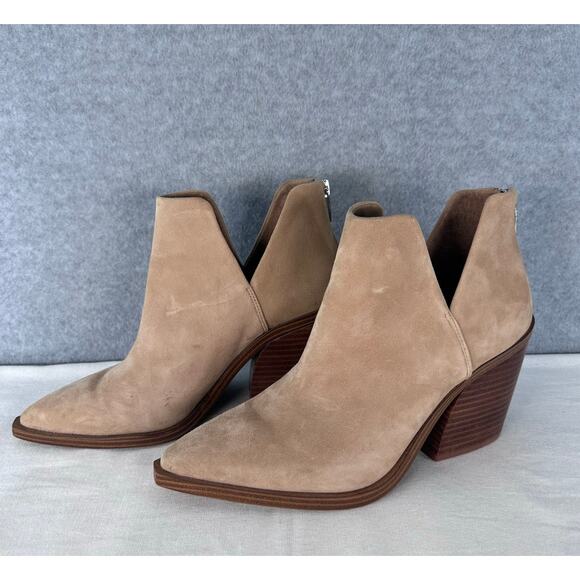 Vince Camuto Women's sz 8.5 Gigietta Bootie Tan/Nude Suede Neutral Block Heel - Picture 3 of 9